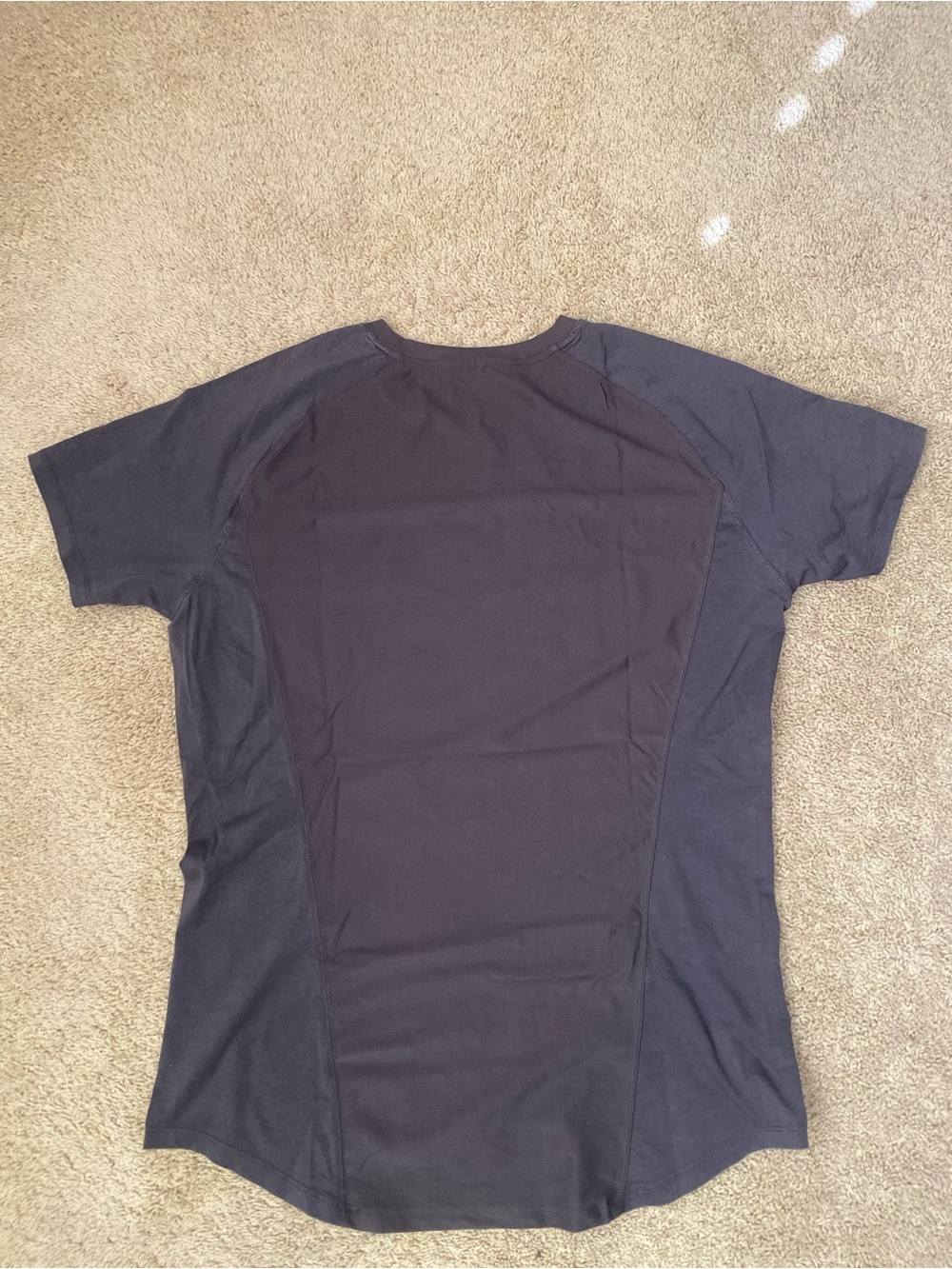 Alphalete shirt - Picture 2 of 2